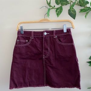 Burgundy contrast stitching denim skirt